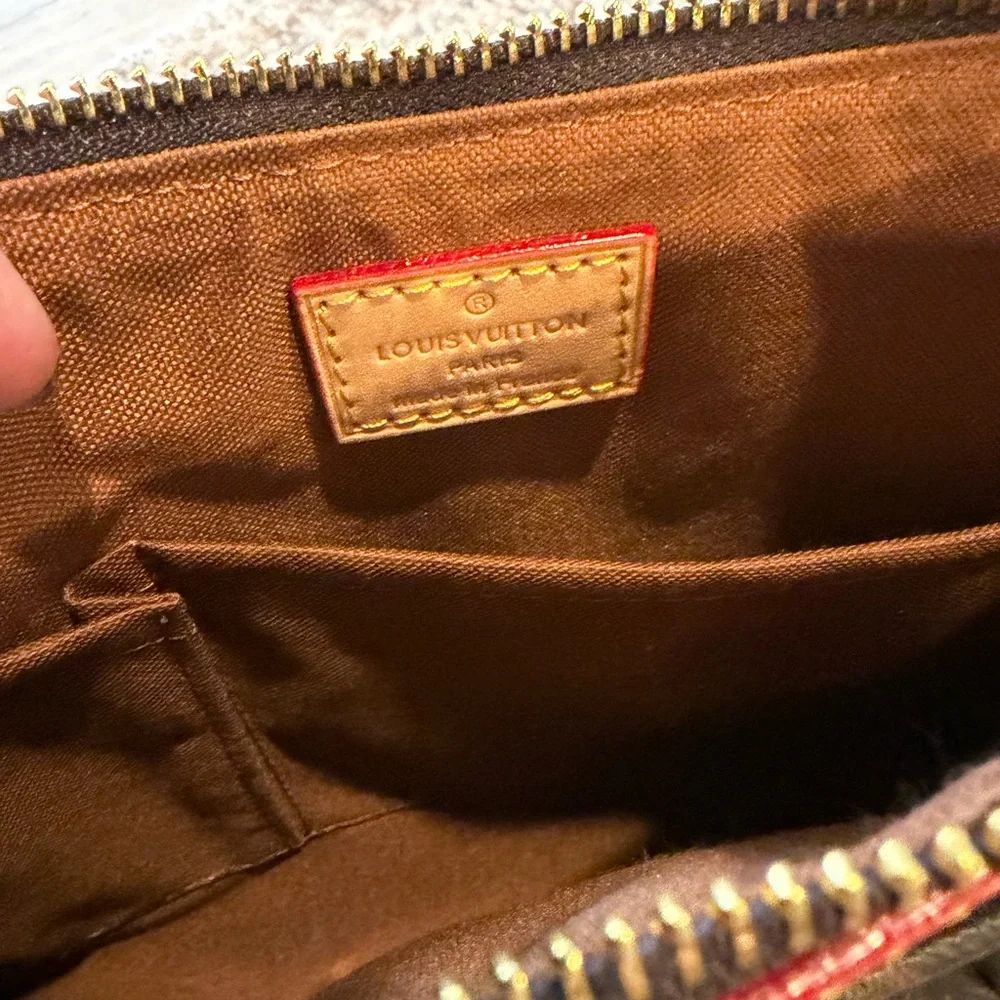 Brown Purse - Picture 5 of 5